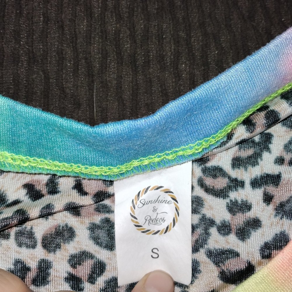 Cheetah print crop - Picture 2 of 2